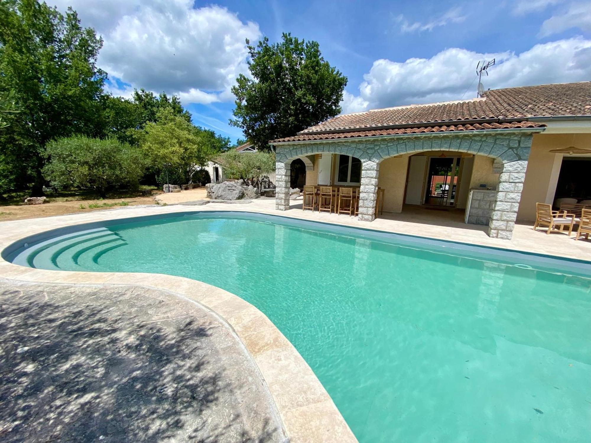 Maison Pour 12P, Piscine A Debordement Chauffee D'Avril A Octobre Inclus Ruoms Dış mekan fotoğraf