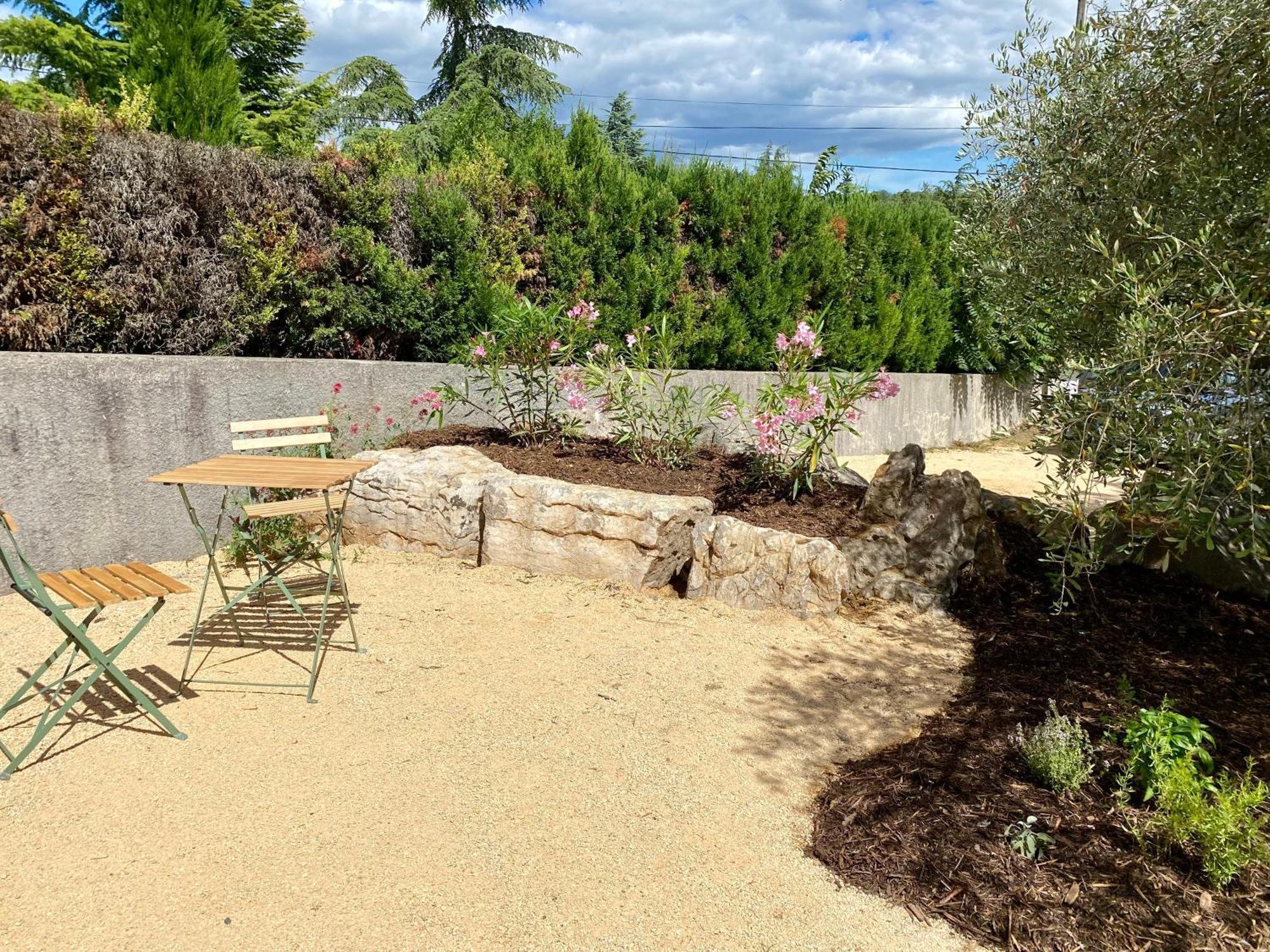 Maison Pour 12P, Piscine A Debordement Chauffee D'Avril A Octobre Inclus Ruoms Dış mekan fotoğraf