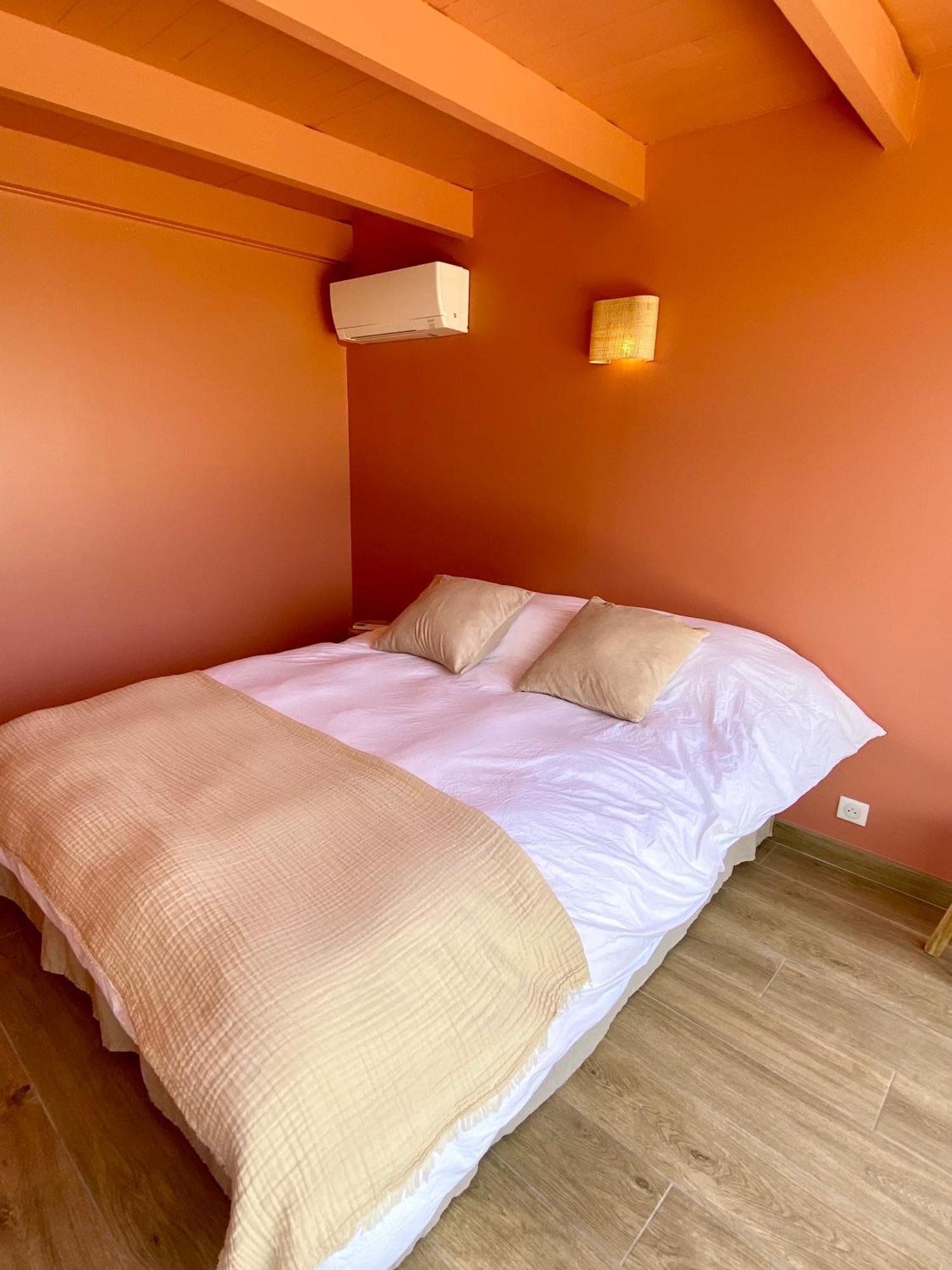 Maison Pour 12P, Piscine A Debordement Chauffee D'Avril A Octobre Inclus Ruoms Dış mekan fotoğraf